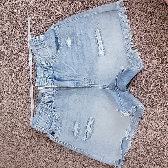 NWOT KanCan high waisted paperbag shorts. Large - Picture 1 of 5